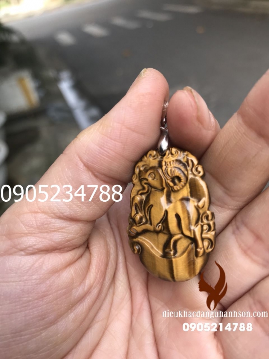 Con giáp Dê (Mùi) Đá mắt hổ tự nhiên CG14