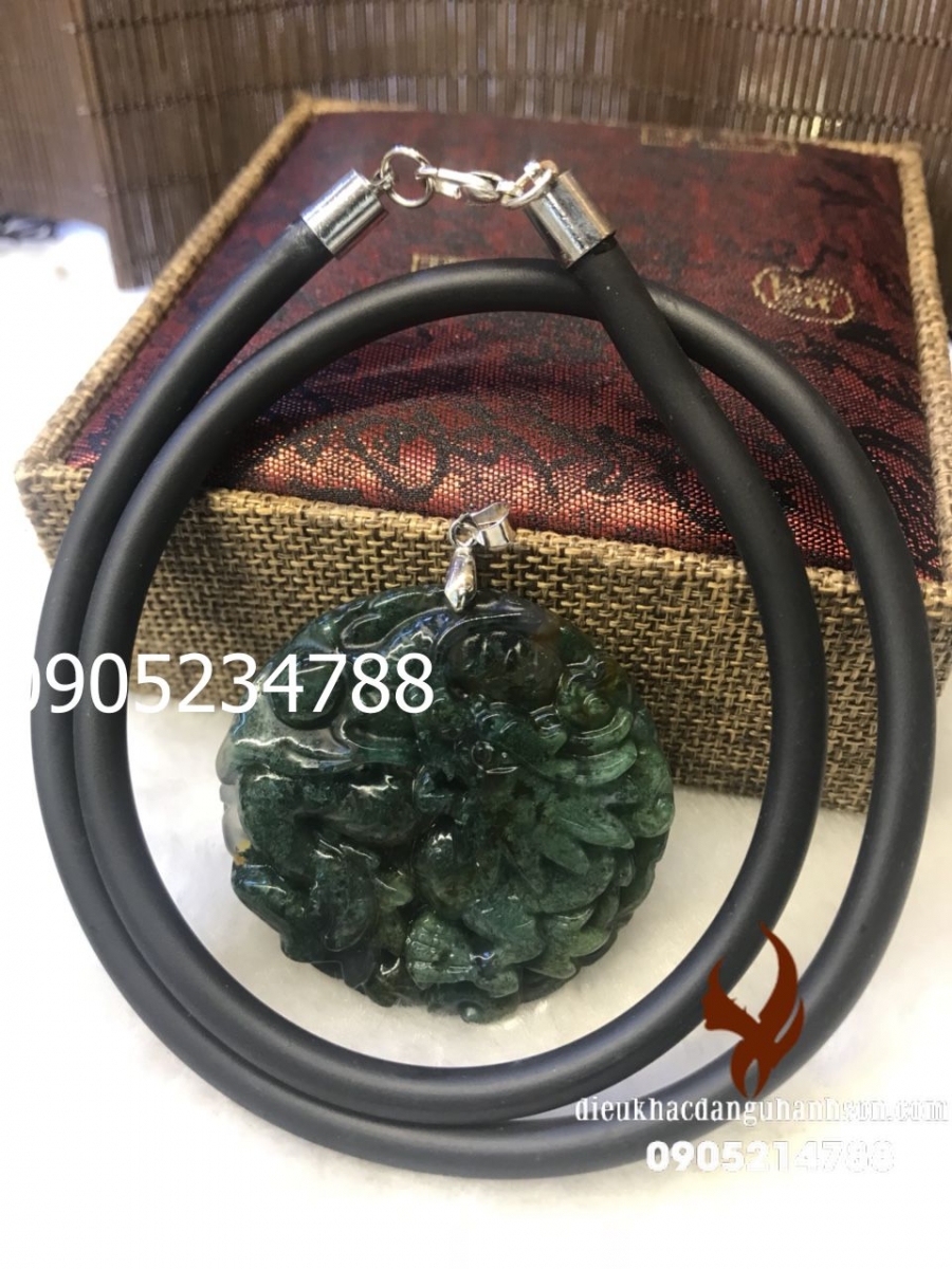 Mặt dây chuyền rồng ngọc caxedon tự nhiên kèm dây cao su (Mã sản phẩm: RP61)